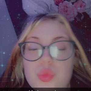 Meet your Posher, Ayla